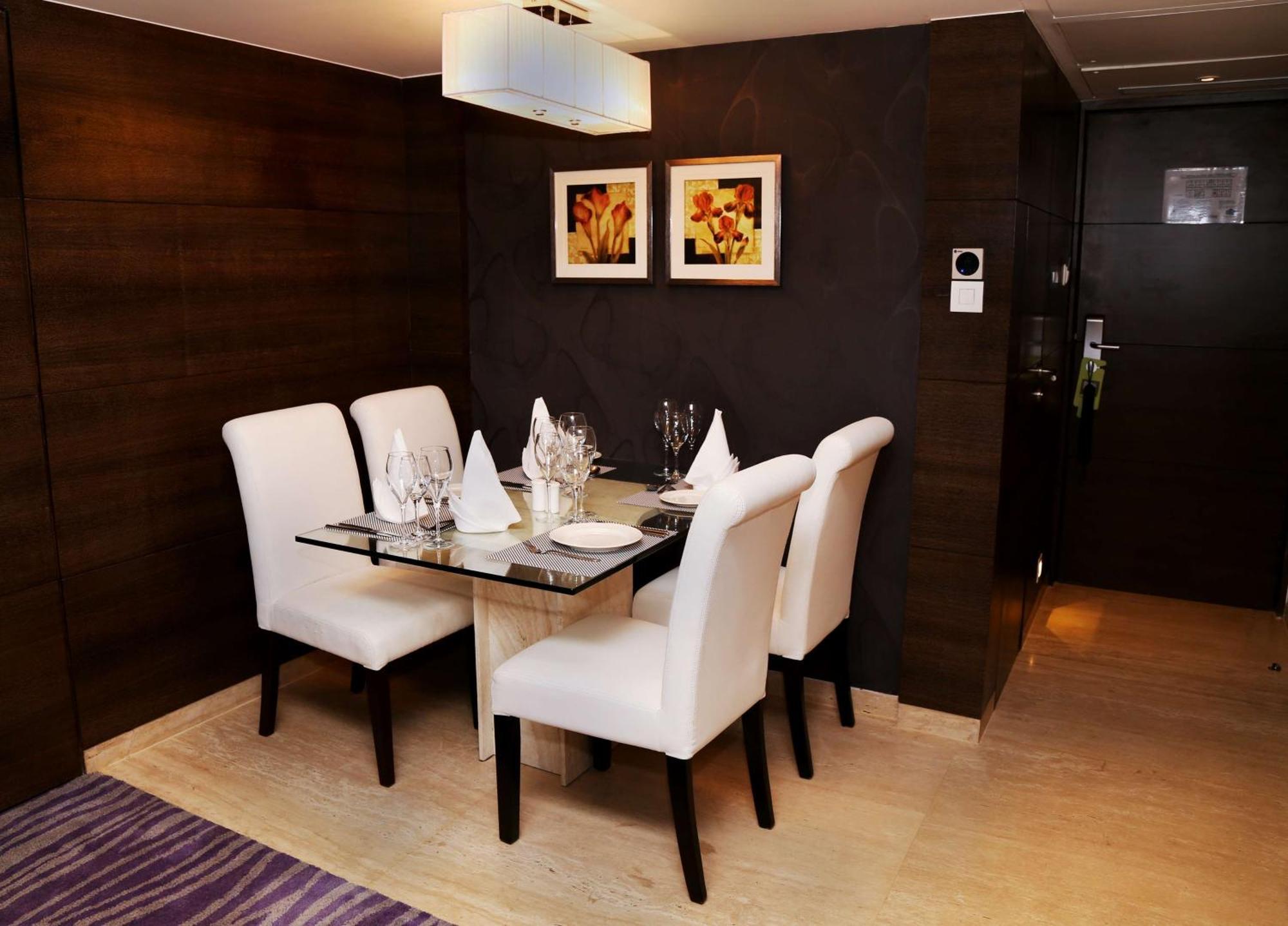 Country Inn & Suites By Radisson Νάβι Μουμπάι Εξωτερικό φωτογραφία